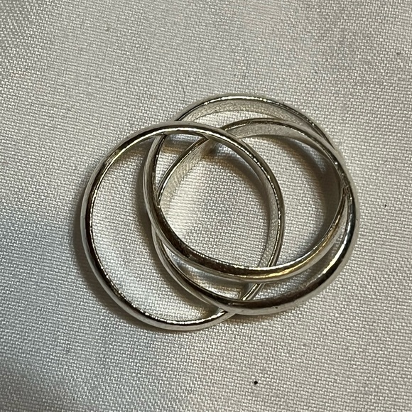 Sterling Silver 925 Rolling Trinity Band Ring - Triple Interlinked Bands - Picture 3 of 6